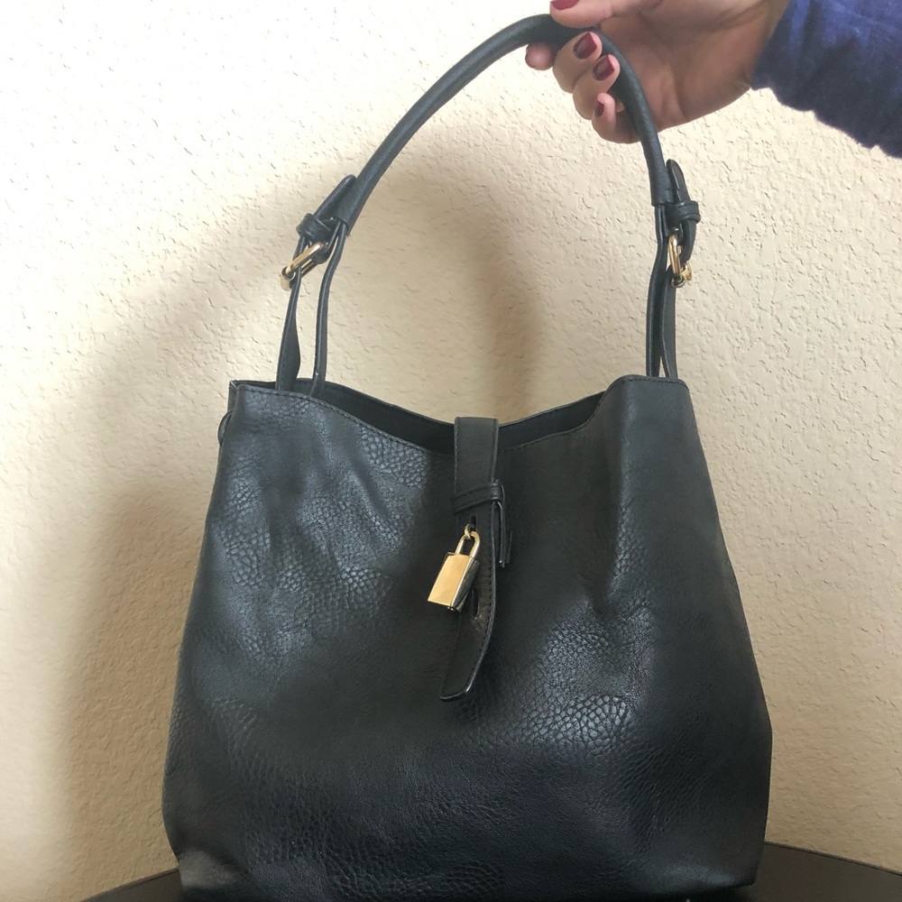 Excellent condition black buckle purse